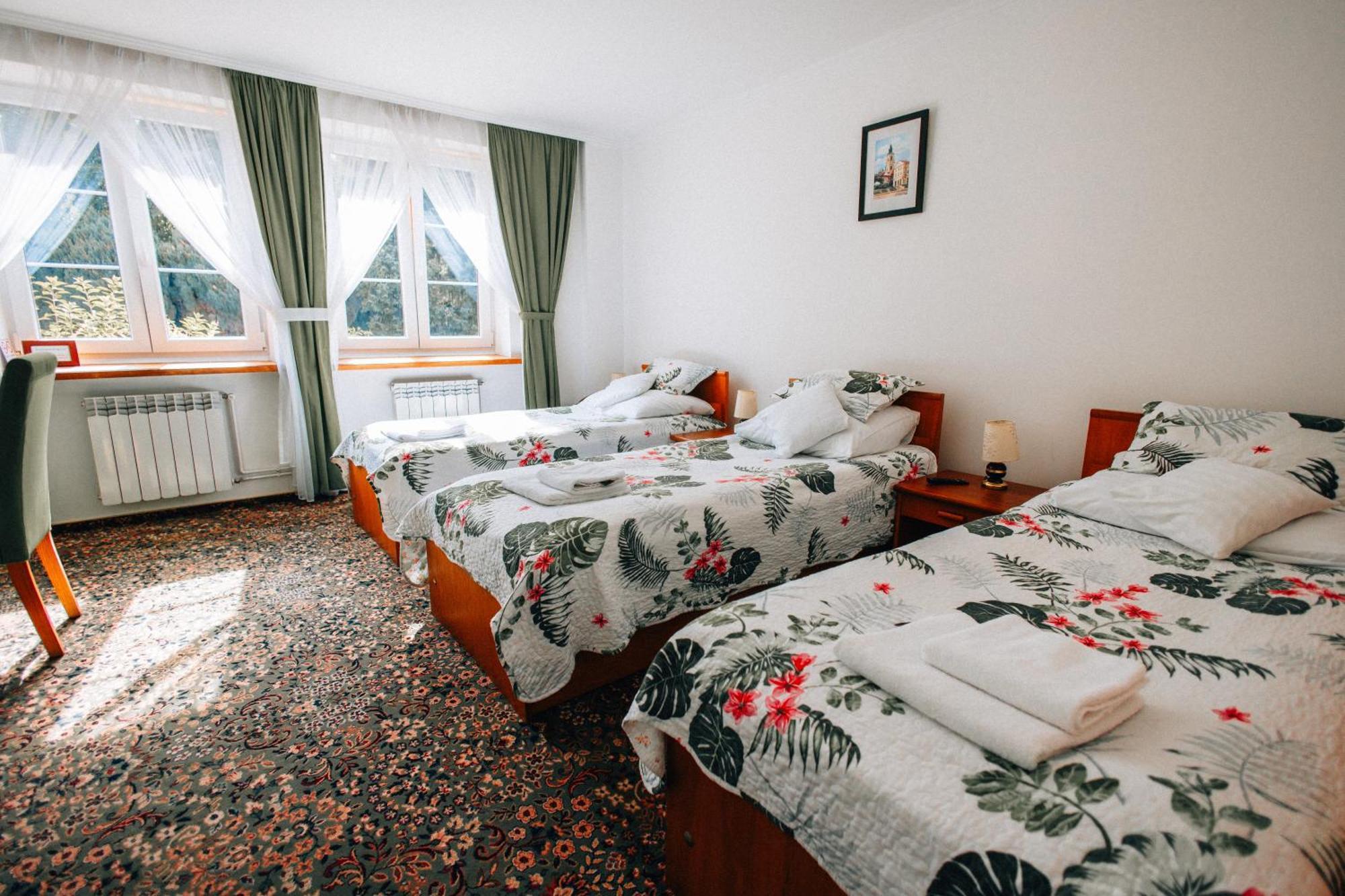 Hotel Marko Przemyśl Buitenkant foto